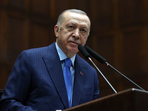 Cumhurbaşkanı Erdoğan'dan başörtüsü için anayasa değişikliği çağrısı