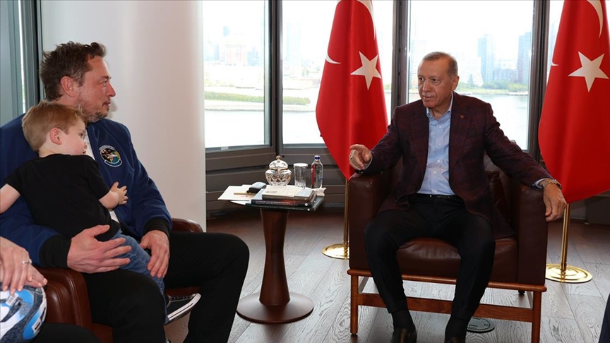 Cumhurbaşkanı Erdoğan, Elon Musk ile görüştü... Musk'a Teknofest daveti