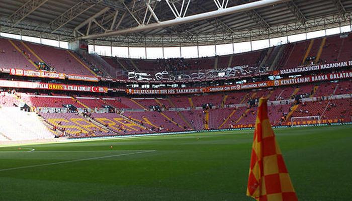 Galatasaray'da gözler şampiyonluk kupası takdimli ve özel sanatçılar ile pankartların olacağı kutlamaya çevrildi