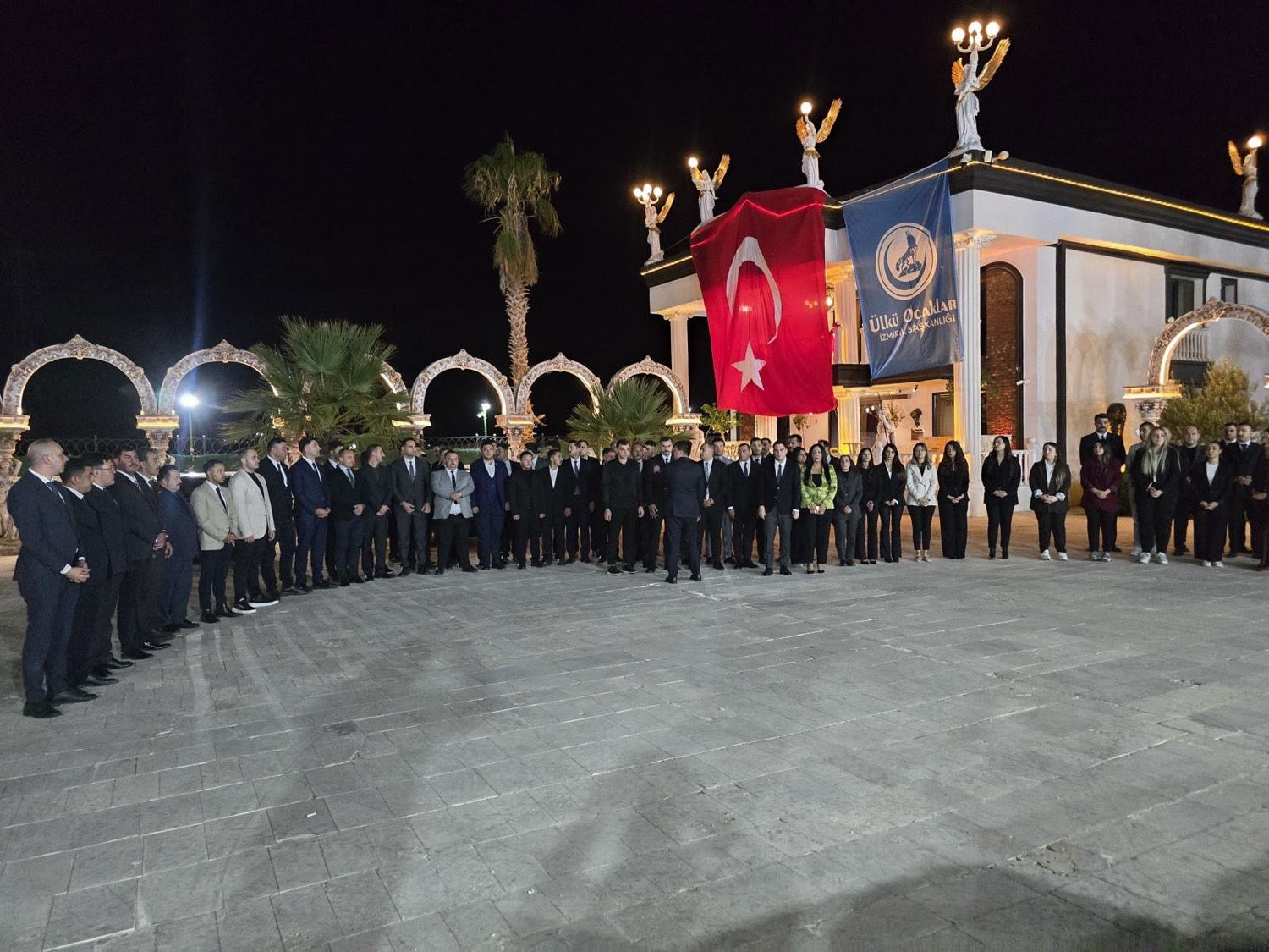 Ülkü Ocakları Menderes’te İstişare Toplantısı Düzenledi