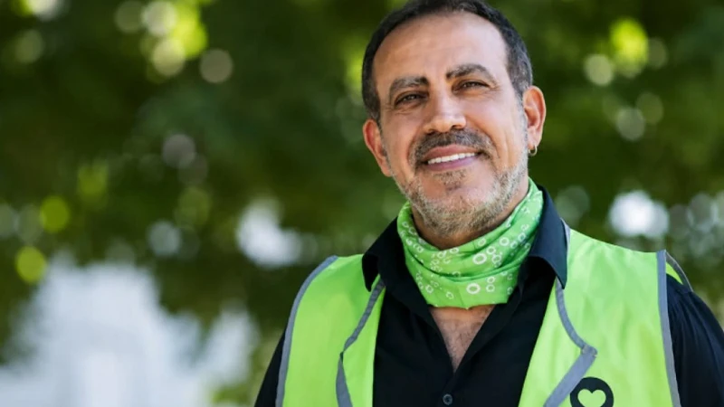 Hırs gelince göz kararır, gidince de yüz kızarır