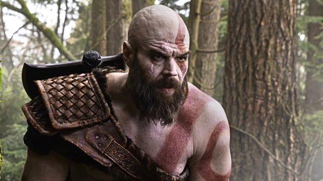 God of War Dizisinde Şok Gelişme: Kratos’u Canlandıran Ryan Hurst Set Sakatlığı Sonrası Rolü Kaybetti!