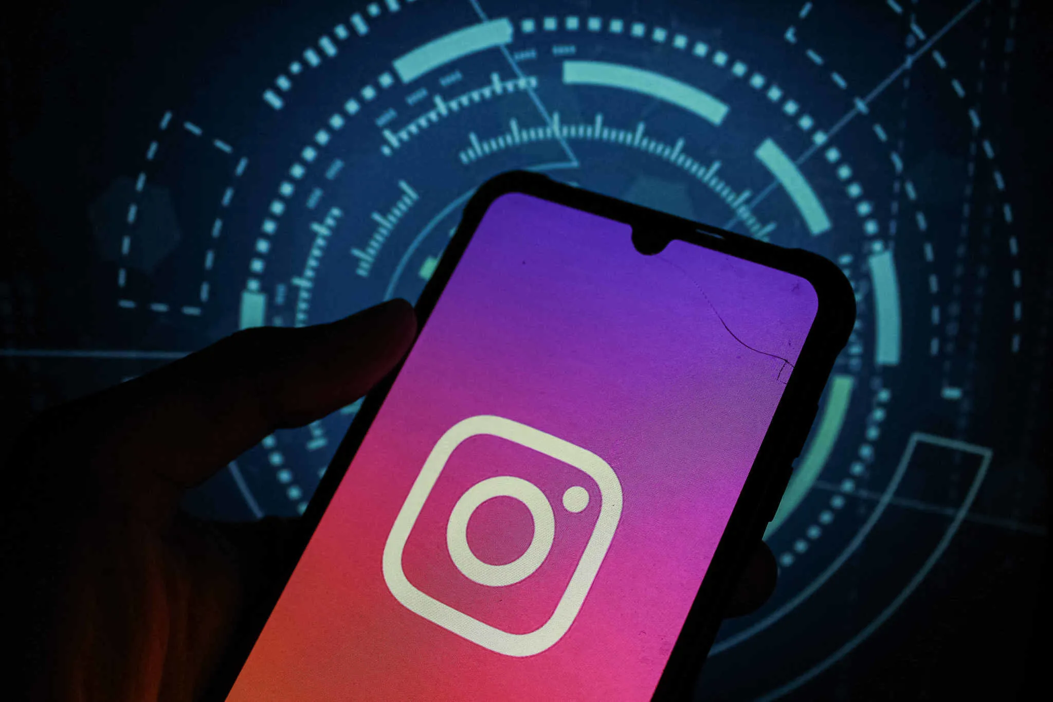 Instagram ve Facebook çöktü mü? 2026 Erişim sorunu neden yaşanıyor?