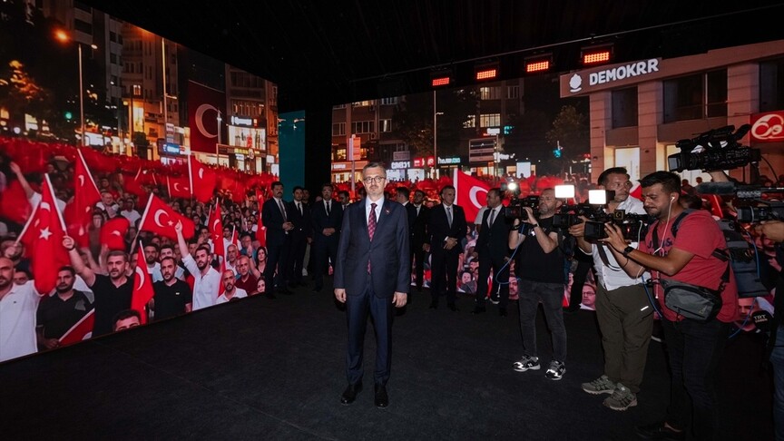 İletişim Başkanı Duran 