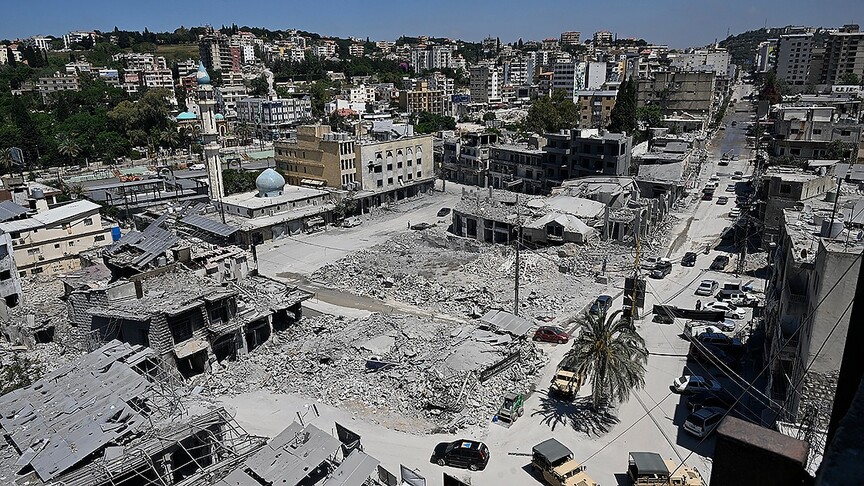 İsrail basını: İsrail ordusu, Lübnan'da işgal ettiği pilot bölgelerden birkaç gün içinde çekilebilir