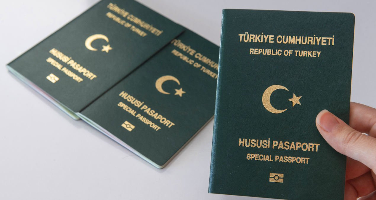 6 meslek grubu yeşil pasaport için sırada - Sözcü Gazetesi