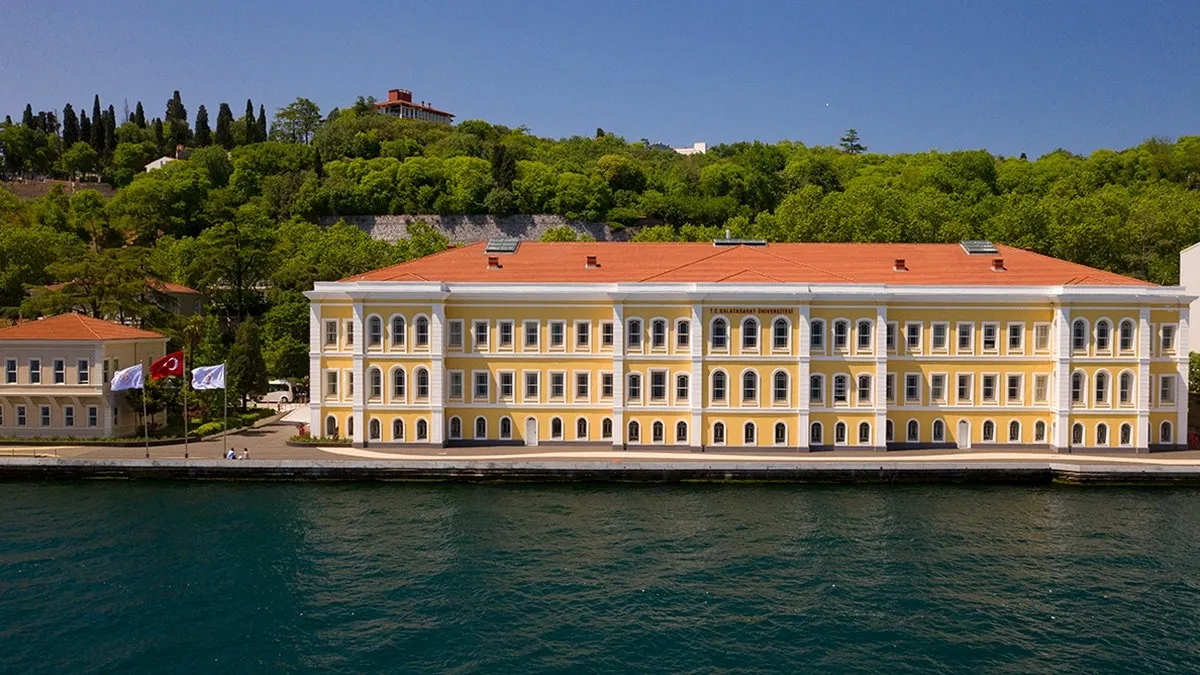 Galatasaray Üniversitesi Taban Puanları ve Kontenjanları 2026: GSÜ taban puanı ve başarı sıralamaları nasıl?