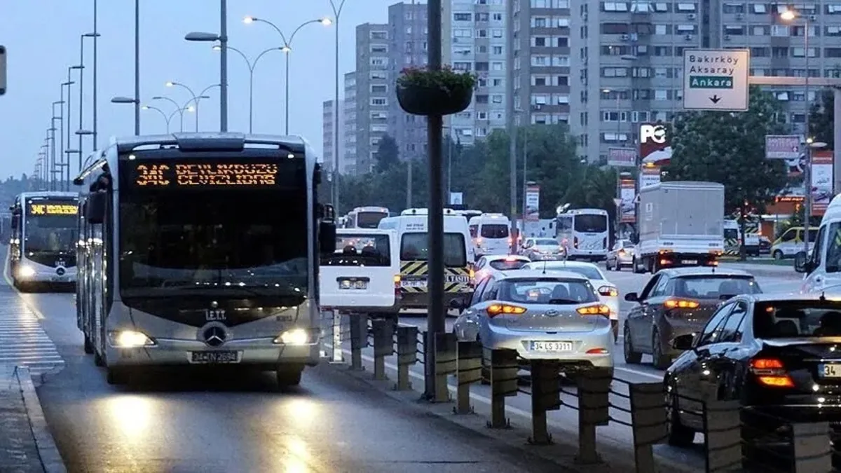 Toplu ulaşım yine zamlandı! İBB'de karar CHP oylarıyla geçti!