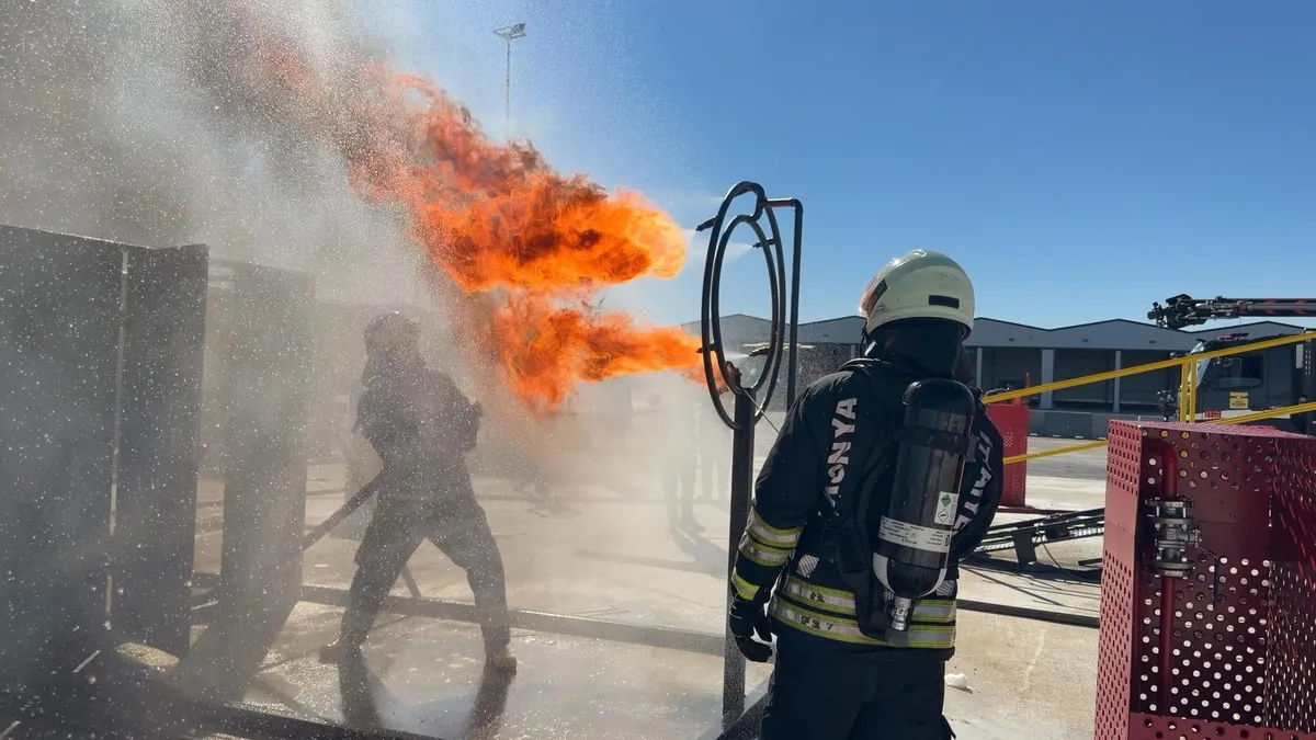 Konya İtfaiyesi Küresel Ödüle Sahip Oldu! 57 Ülkeye Eğitim Verecekler