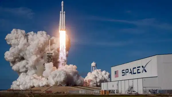 SpaceX'in Starship roketinin 13. test uçuşu programdan cikarildi