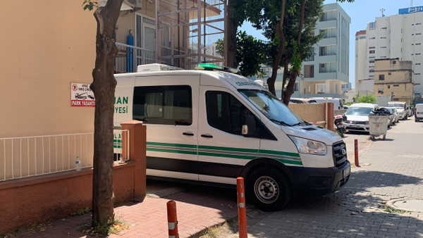 Sulama kanalına düşen 2 kardeş can verdi