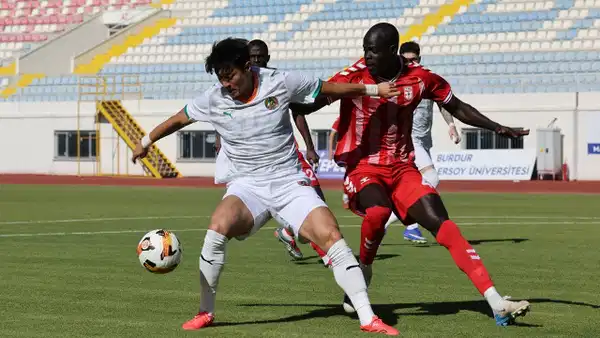 Alanyaspor hazırlık maçında Tikves ile yenişemedi