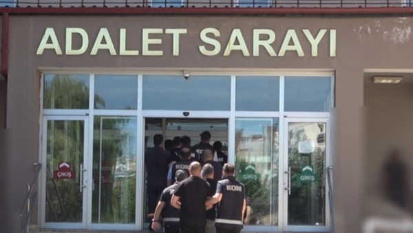 4 ilde tarihi eser operasyonu: 108 sikke ve obje ele geçirildi