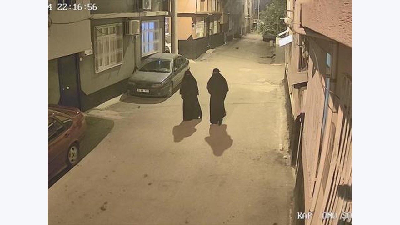 Adana'da Çarşaflı Hırsızlık: 1 Gün Önce Plan Yaptıkları Ortaya Çıktı