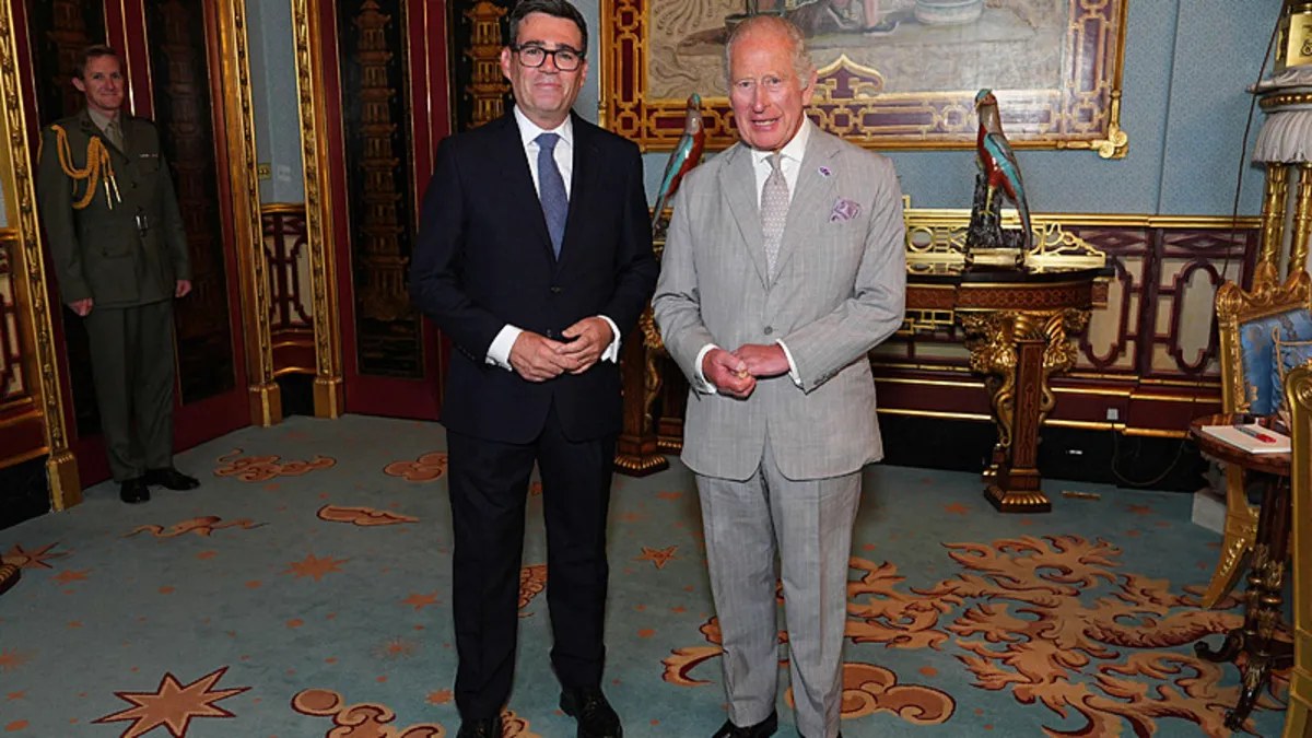 İngiltere'de Siyasi Kriz Sonrası Yeni Dönem: Andy Burnham Başbakan Oldu