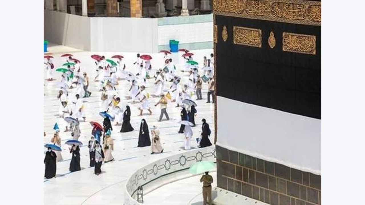 Suudi Arabistan'dan Çok Girişli Umre Vizesi Dönemi: Süre ve Şartlar Açıklandı