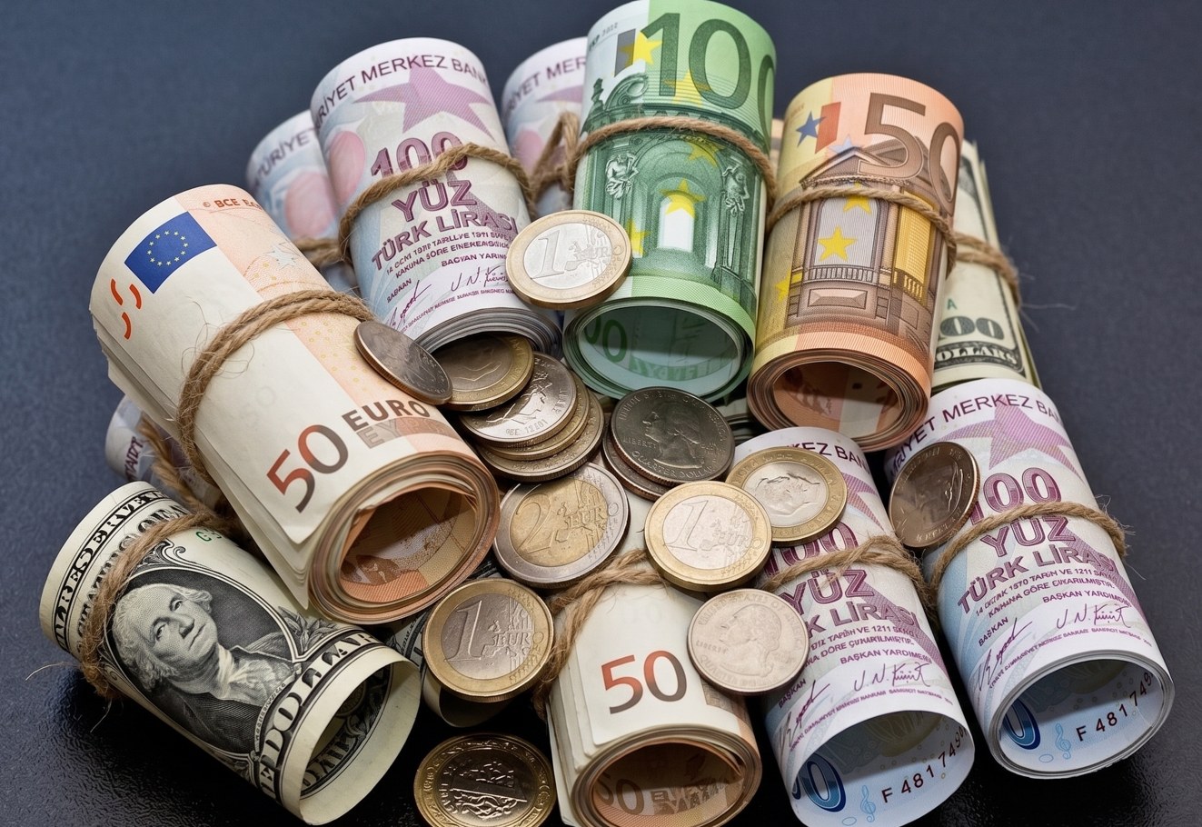 Döviz Piyasasında Yeni Rekor: Dolar ve Euro Yükselişte