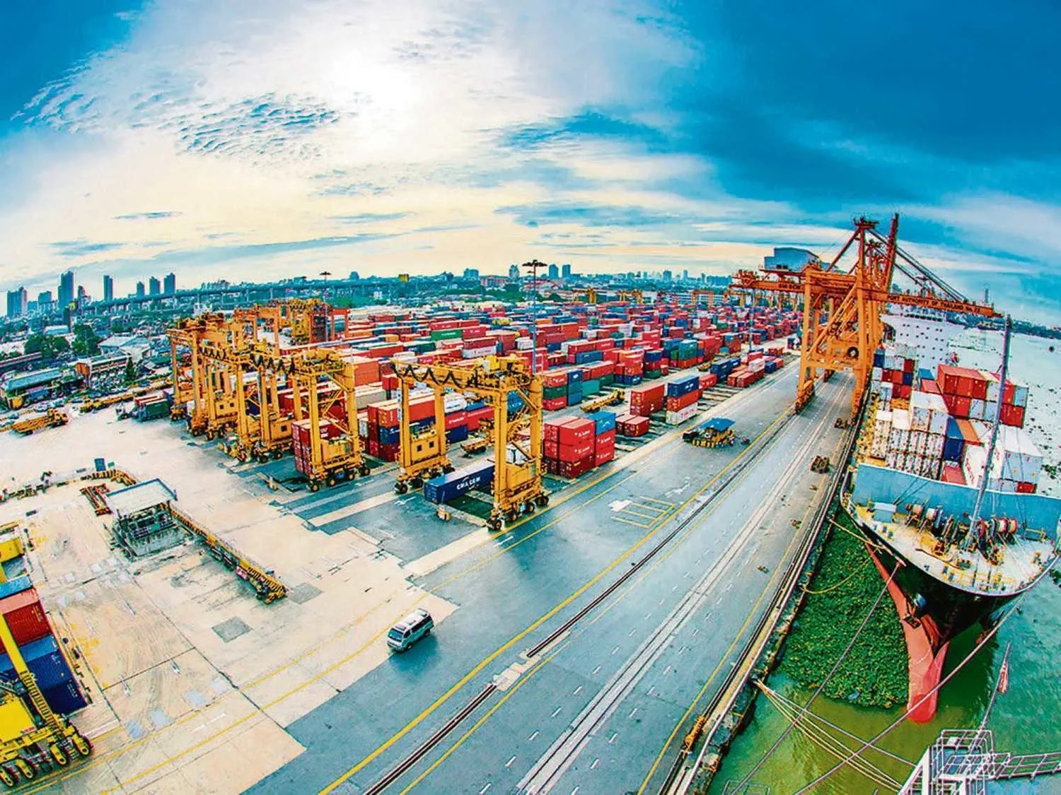 İhracatçılara Yeşil Pasaport Başvurularında Yeni Dönem Başladı