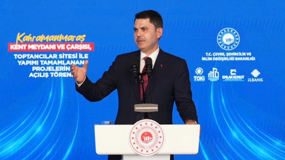 Bakan Kurum'dan Deprem Bölgesi Açıklaması: 11 İli Yeniden Ayağa Kaldırdık