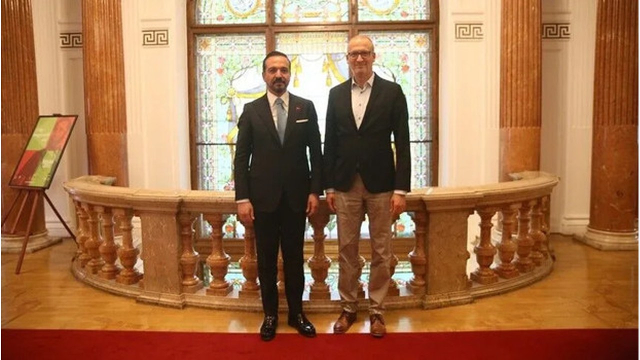 AK Parti Heyetinden Macaristan'da Önemli Temaslar