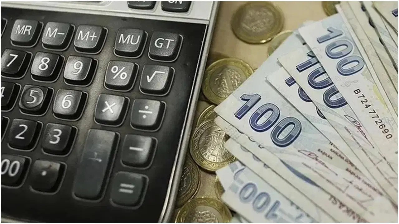 TÜİK'ten ekonomi verileri: Ticaret satış hacminde yıllık bazda gerileme