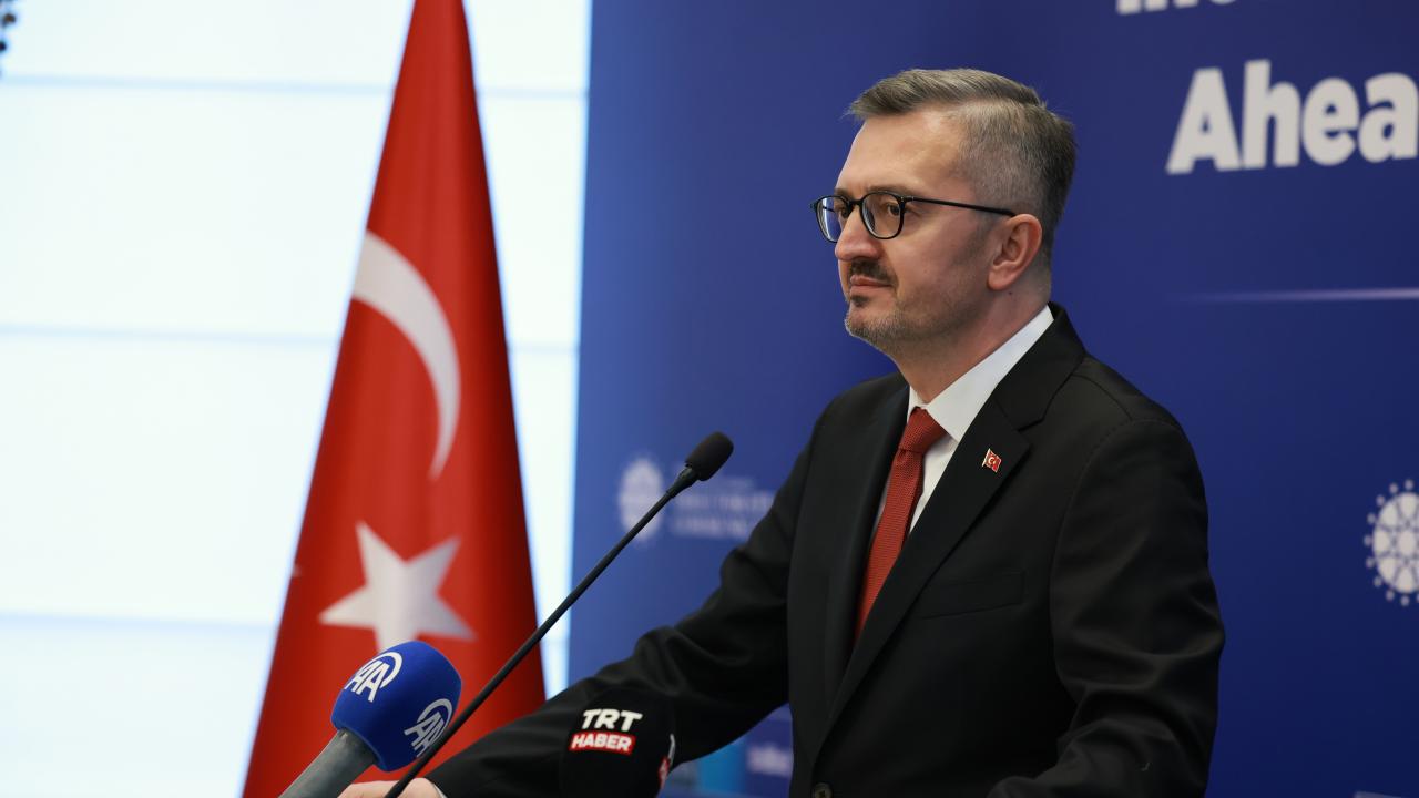 İletişim Başkanı Duran, şehitler Eren Bülbül ve Ferhat Gedik'i andı