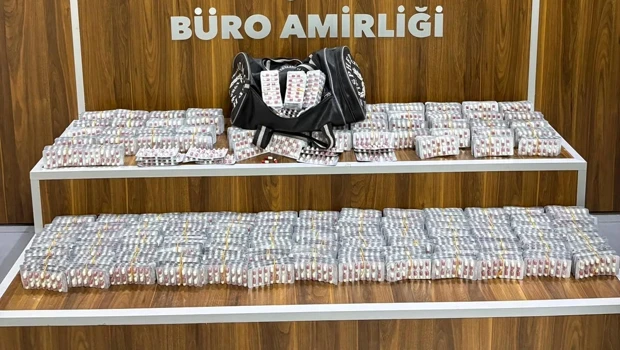 İzmir'de 9 bin 184 sentetik ecza ele geçirildi; 1 gözaltı