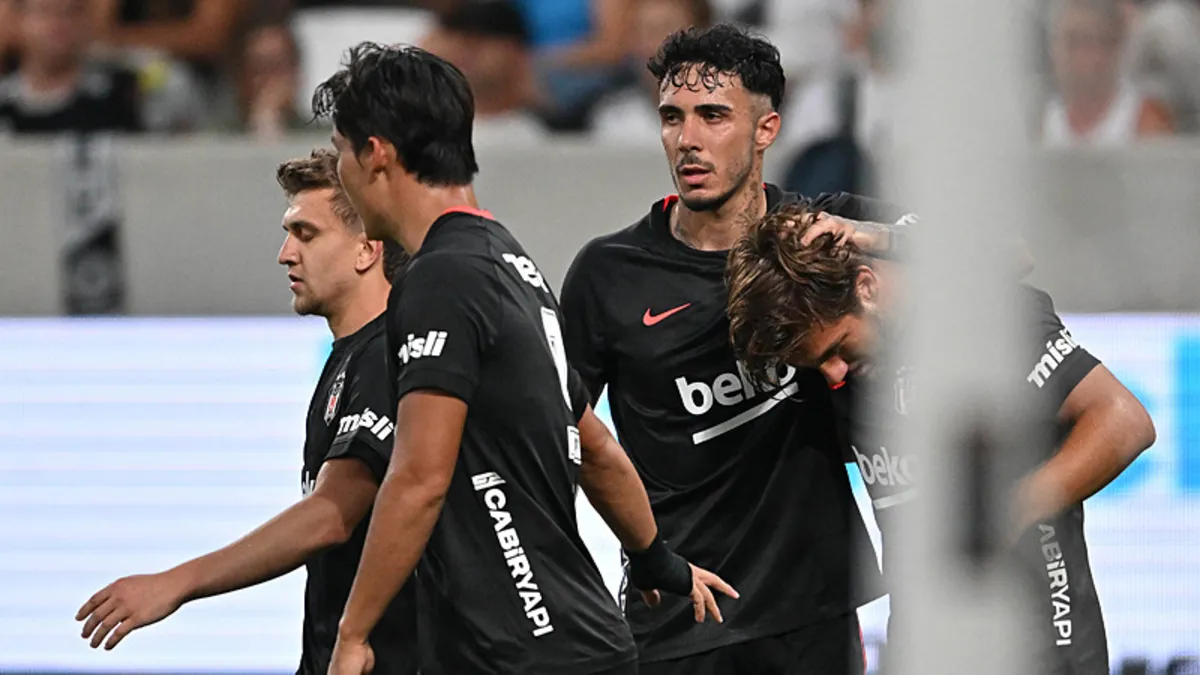 Beşiktaş - Hradec Kralove maçı 11'leri belli oldu!