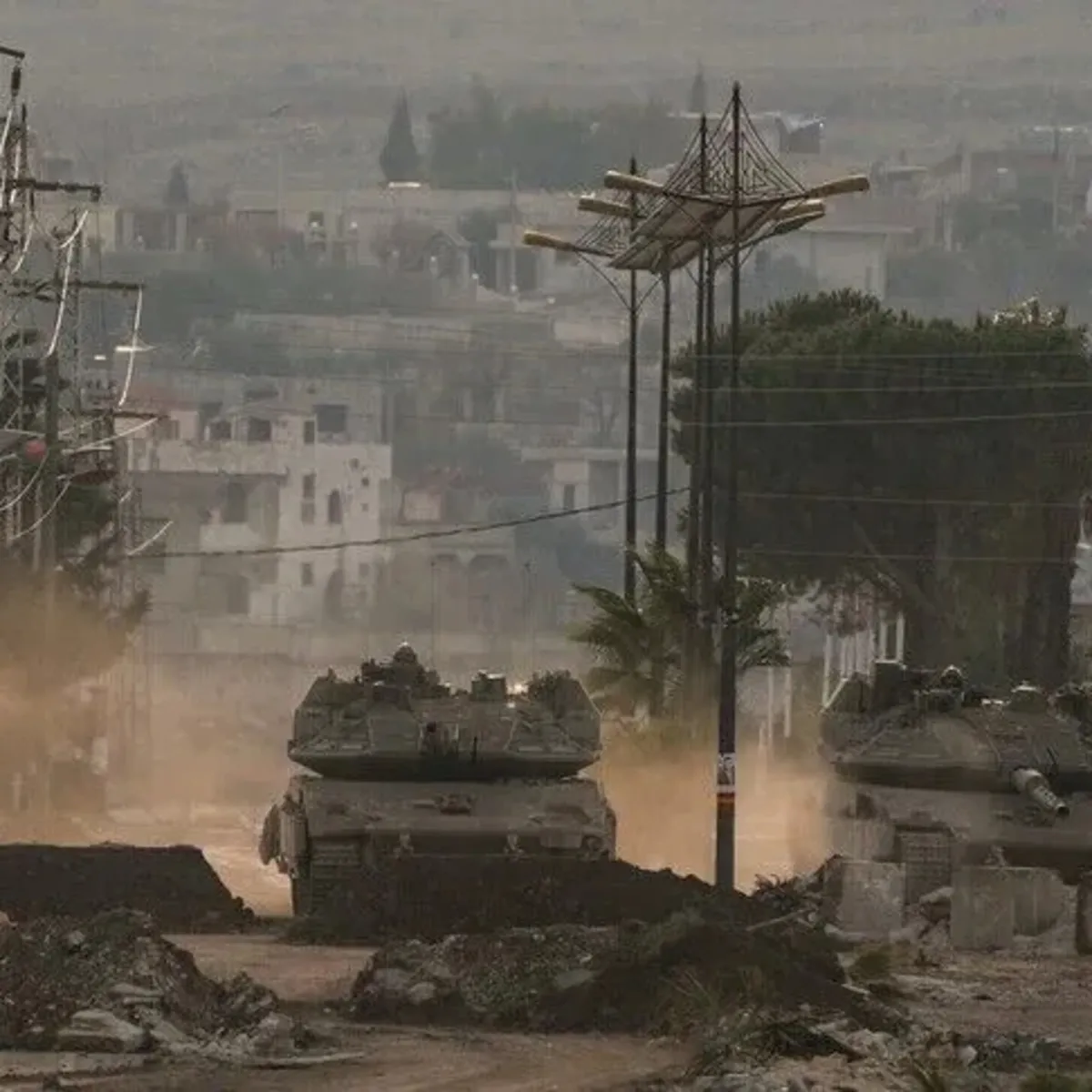 İsrail'den Suriye'de Dera Kırılgın Sivillerin Evlerini Terk Ettiler