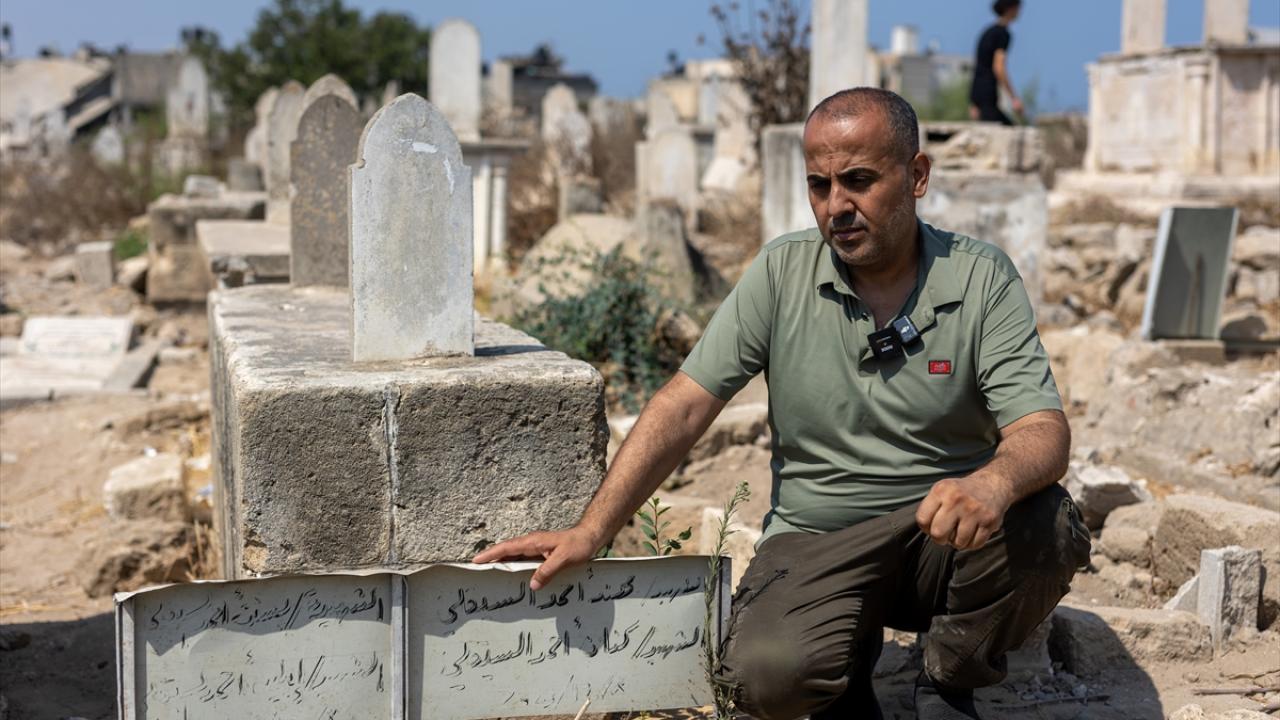 Katil İsrail, Filistinli Babayı Gözaltında Cehennemi Yaşattı