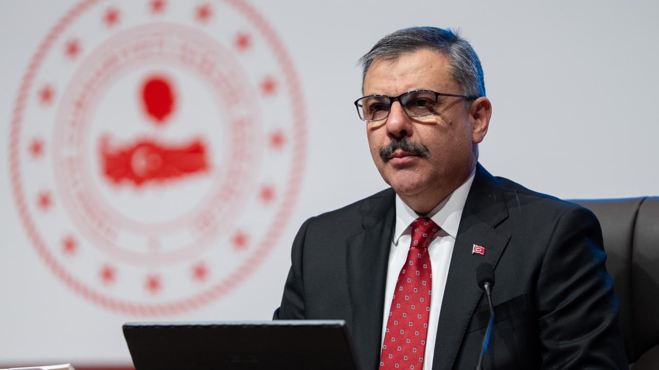 Bakan Çiftçi: Tribünlerde Holiganizme Asla Geçit Vermeyecek