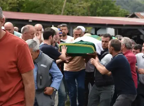 Hendek'de Fındık Bahçesinde Hayatını Kaybetti: Hüseyin İlmek ve Oğlu Aytekin İlmek