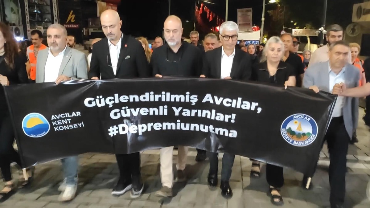 Marmara Depremi'nde Avcılar'da Anlaşıldığı Kavga ve Kayıp