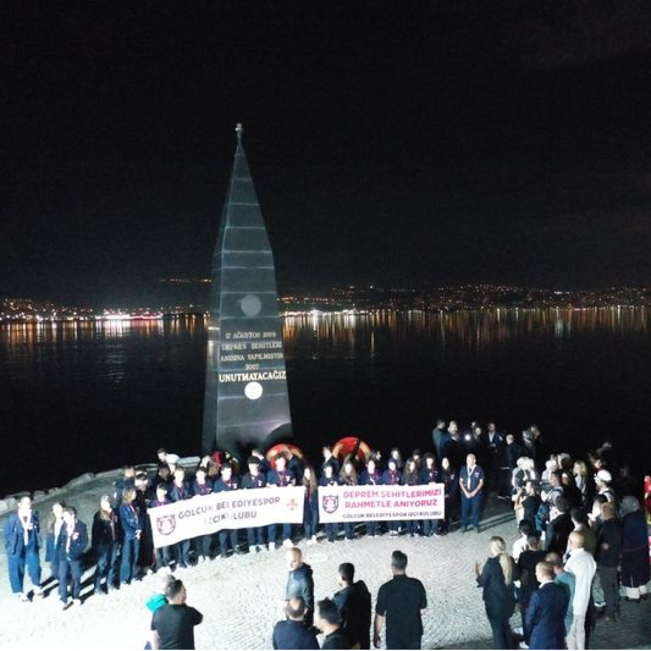Marmara Depremi'nde Hayatını Kaybedenlerunun 27'nci Yılı Anlamlı