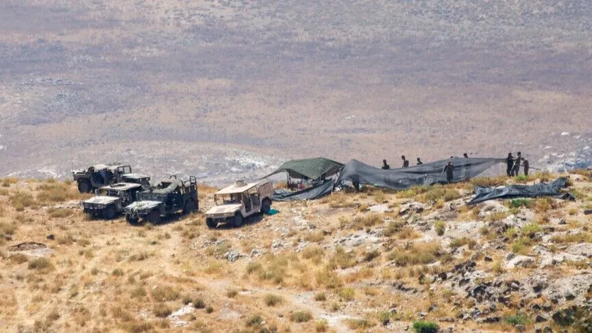 İsrail ordusu Suriye'nin güneyindeki Dera kırsalında çok sayıda genci alıkoydu