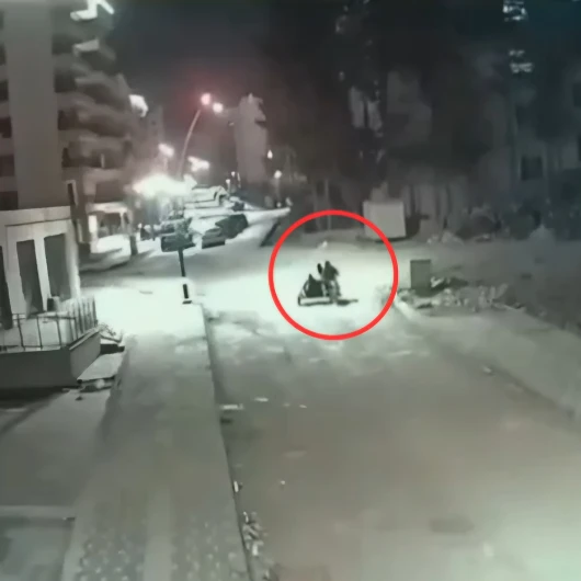 Sepetli motosikletle hırsızlık: İki şüpheli tutuklandı