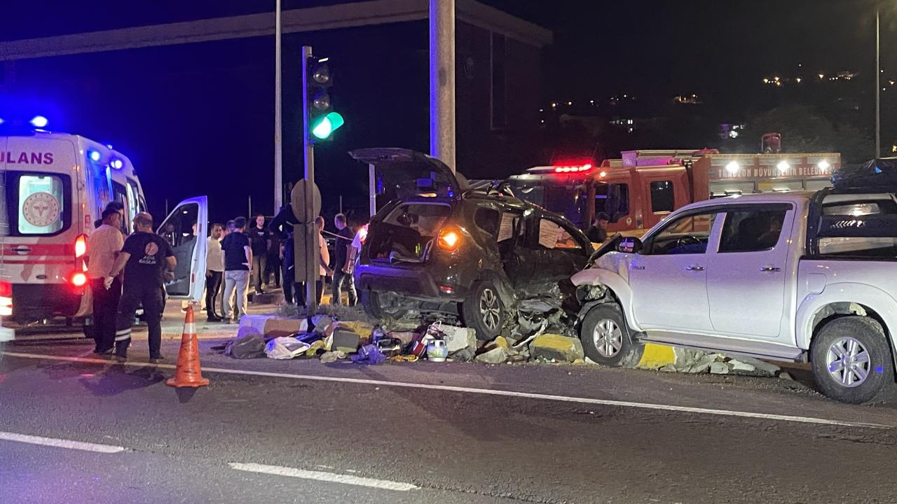 3 İlçe Yaşanan Trafik Kazalarında 25 Kişi Yaralandı