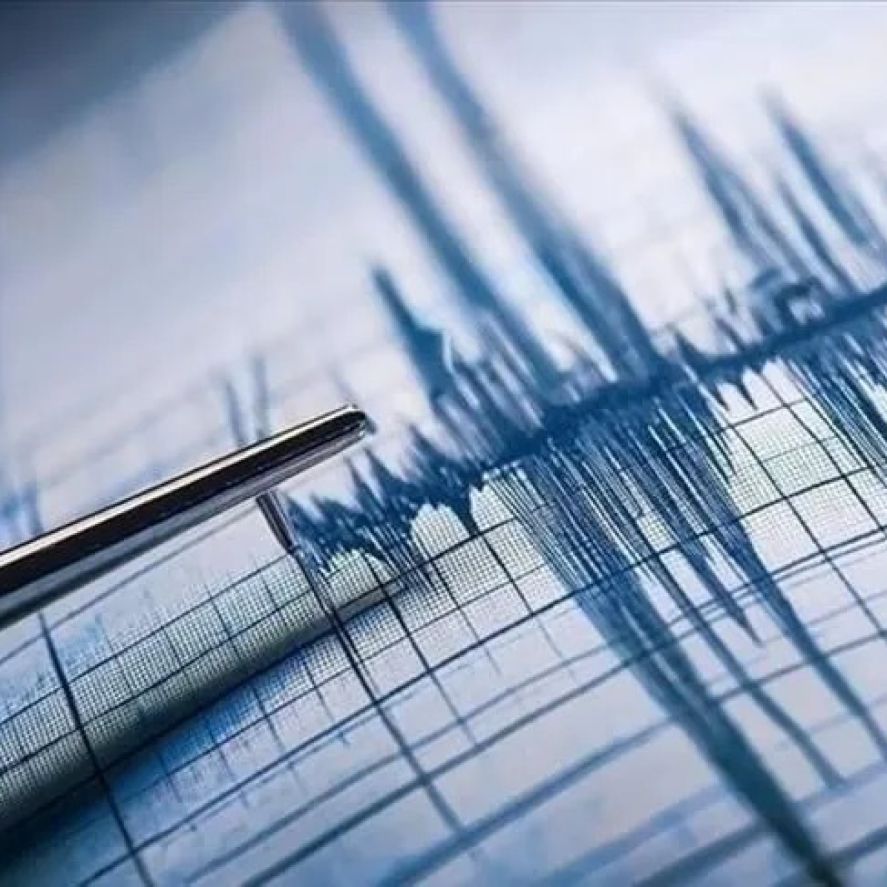 Adalar'da 3.2 büyüklüğünde deprem: İstanbul Sarsıntıları