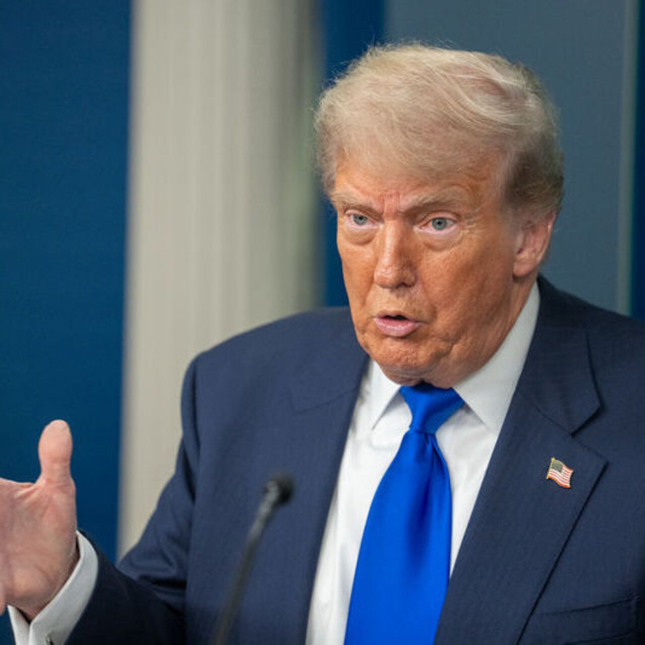 ABD Başkanı Trump, İran'a 'Benzeri Göze Çıkarılmayan' Ekonomik Operasyon Ilan Etmiştir