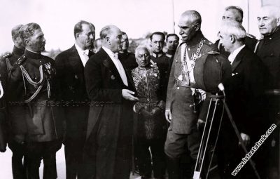 Atatürk-ve-Alman-Dişhekimi